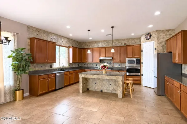 $1,030,000 | 2405 East Charlotte Drive, Phoenix, AZ 85024