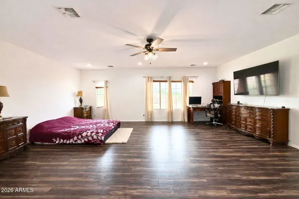 $1,030,000 | 2405 East Charlotte Drive, Phoenix, AZ 85024