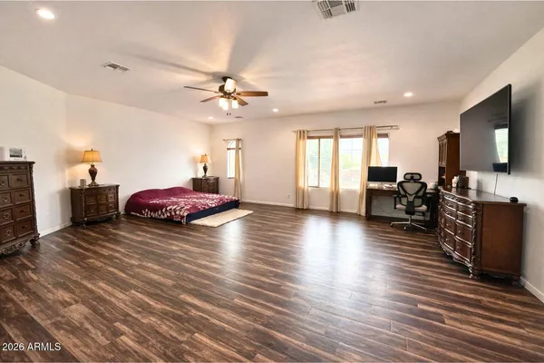 $1,030,000 | 2405 East Charlotte Drive, Phoenix, AZ 85024