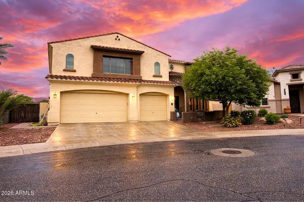 $1,030,000 | 2405 East Charlotte Drive, Phoenix, AZ 85024