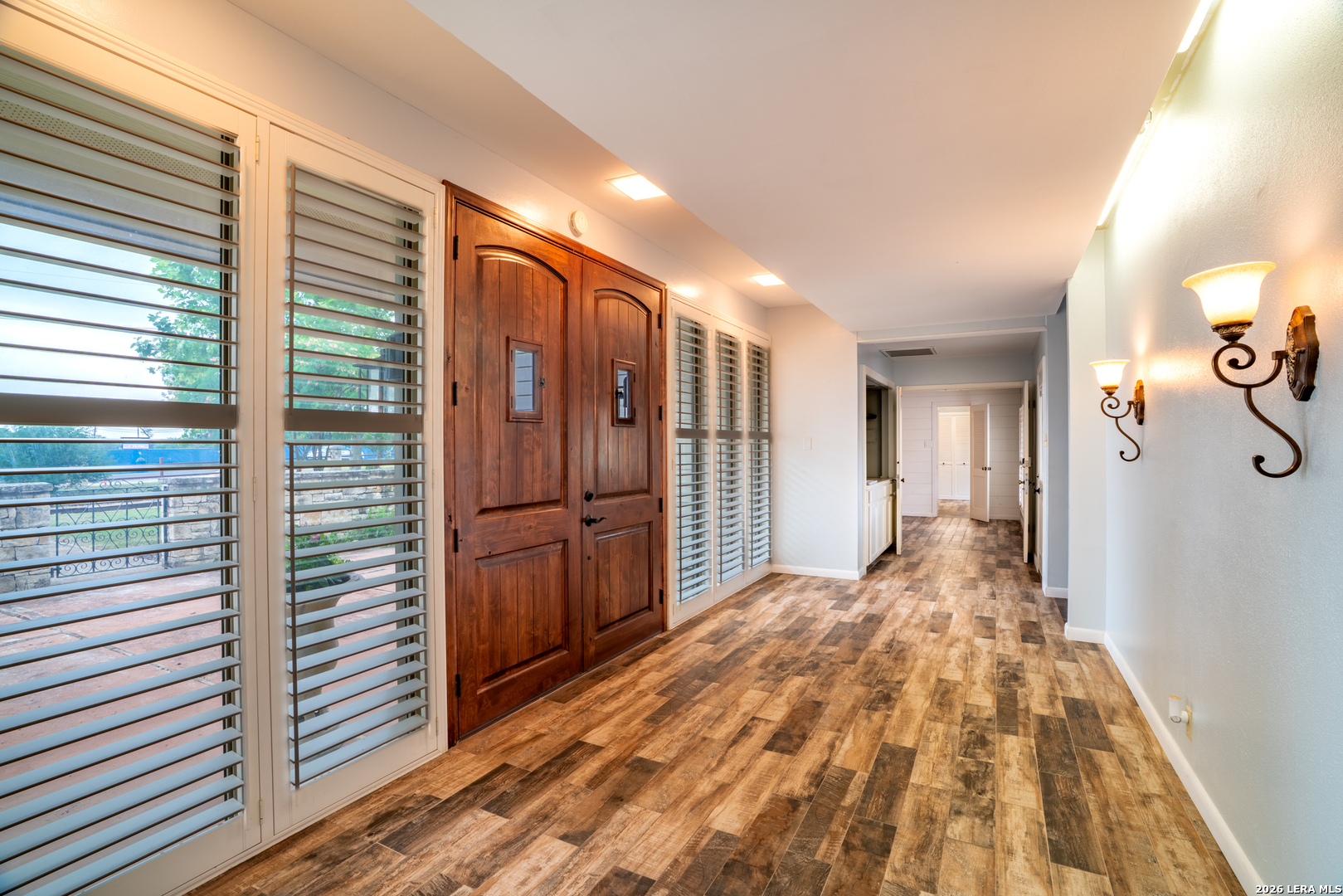 208 Front Street Comfort, TX 78013 - Photo 4 of 33