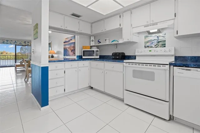 $455,000 | 19451 Gulf Boulevard, Unit 211, Indian Shores, FL 33785