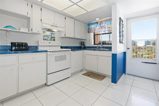 $455,000 | 19451 Gulf Boulevard, Unit 211, Indian Shores, FL 33785