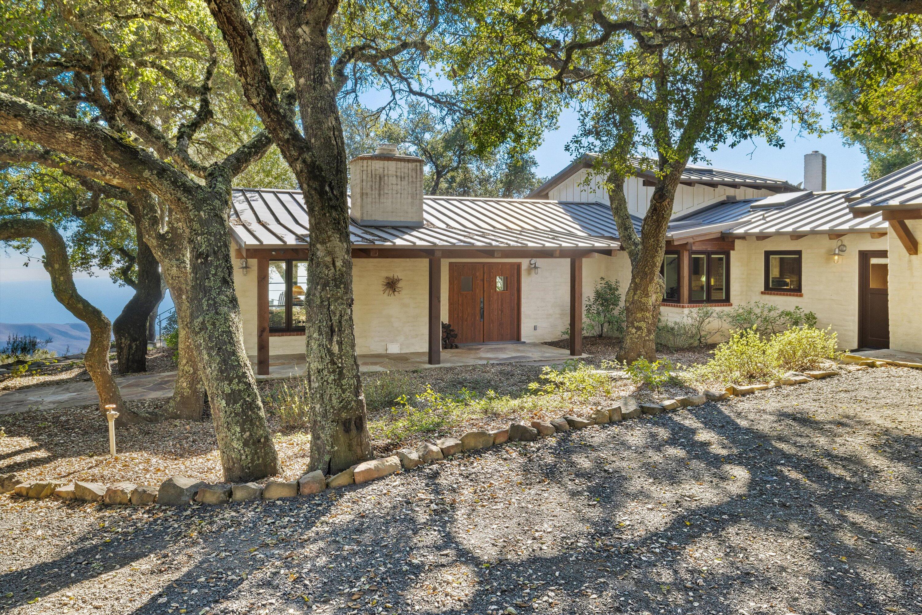 2381 Refugio Road Goleta, CA 93117 - Photo 7 of 48 11-7L5A5748