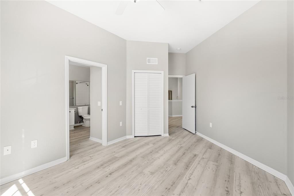 5110 Northridge Road, Unit 301 Sarasota, FL 34238 - Photo 17 of 30