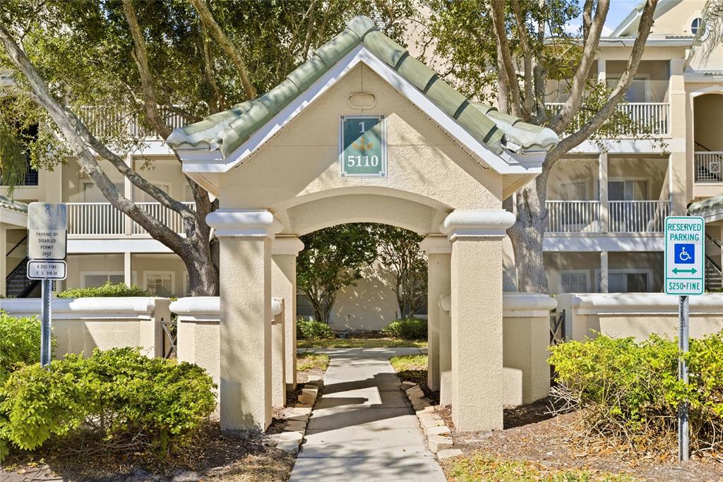 5110 Northridge Road, Unit 301 Sarasota, FL 34238 - Photo 2 of 30
