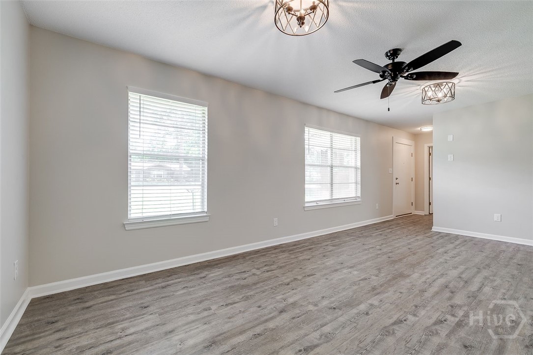 218 Whitehall Avenue Rincon, GA 31326 - Photo 7 of 42 LIVING ROOM