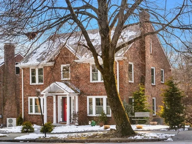 $2,900,000 | 24 Blake Road, Brookline, MA 02445