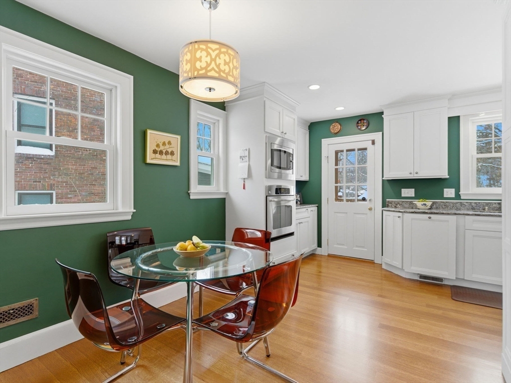 24 Blake Road Brookline, MA 02445 - Photo 14 of 40