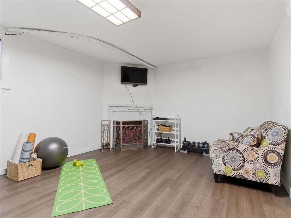 24 Blake Road Brookline, MA 02445 - Photo 34 of 42