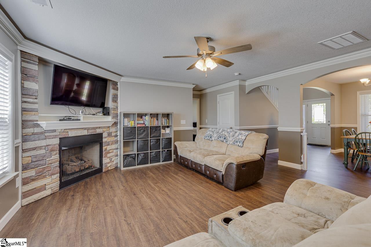 984 Gibbs Road Wellford, SC 29385 - Photo 11 of 41