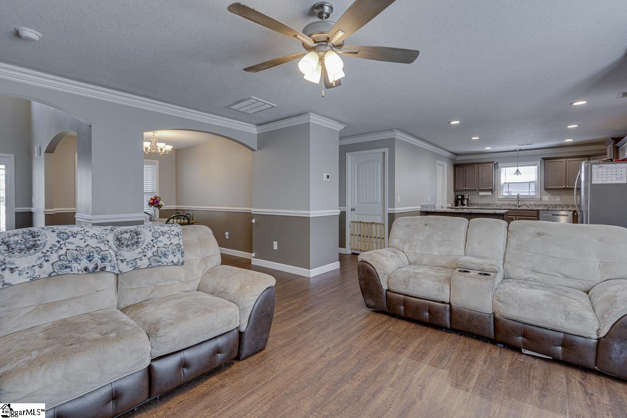 984 Gibbs Road Wellford, SC 29385 - Photo 12 of 41