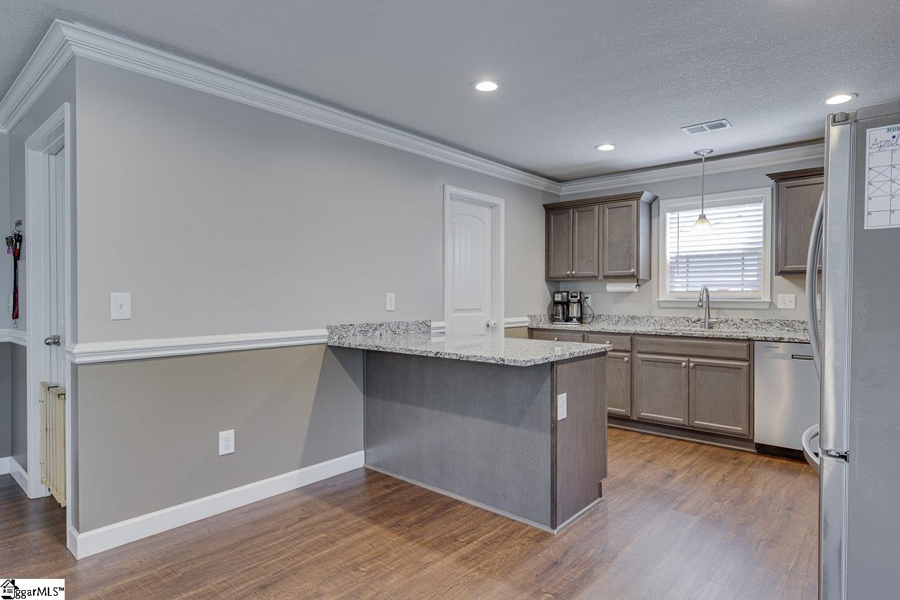 984 Gibbs Road Wellford, SC 29385 - Photo 15 of 41