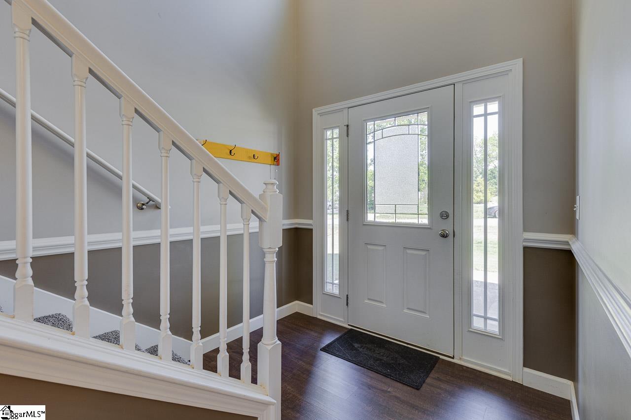 984 Gibbs Road Wellford, SC 29385 - Photo 5 of 41