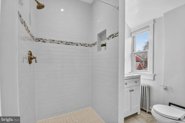 $1,400,000 | 1726 North Veitch Street, Arlington, VA 22201