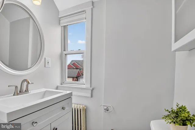 $1,400,000 | 1726 North Veitch Street, Arlington, VA 22201