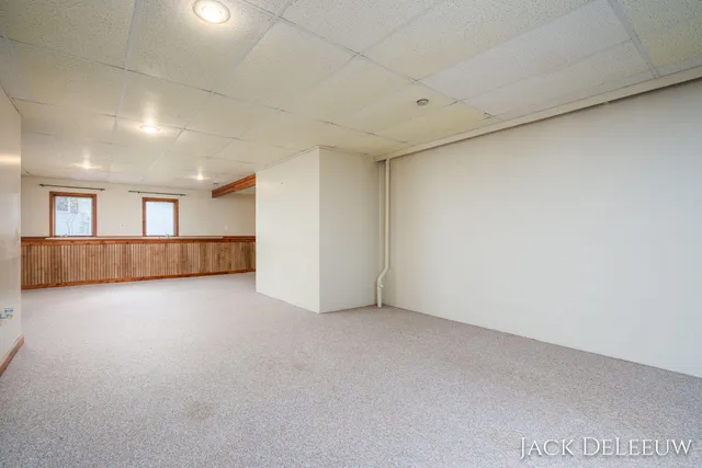 $475,000 | 6696 Highmeadow Drive Southwest, Byron Center, MI 49315