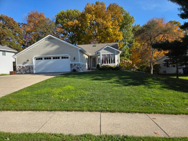 $475,000 | 6696 Highmeadow Drive Southwest, Byron Center, MI 49315