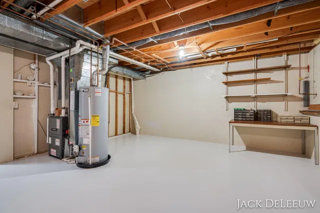 $475,000 | 6696 Highmeadow Drive Southwest, Byron Center, MI 49315