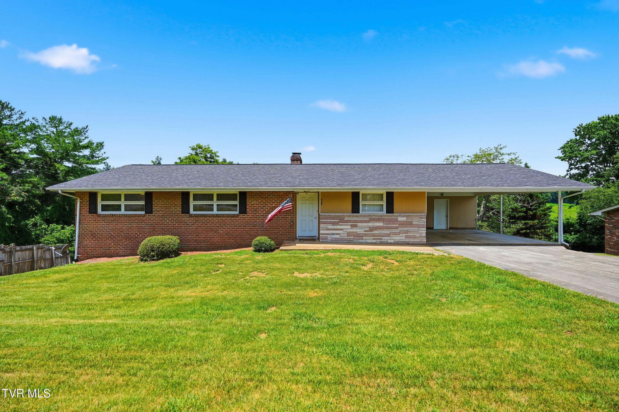 428 Merman Road Kingsport, TN 37663 - Photo 2 of 40 2_428 merman rd-6