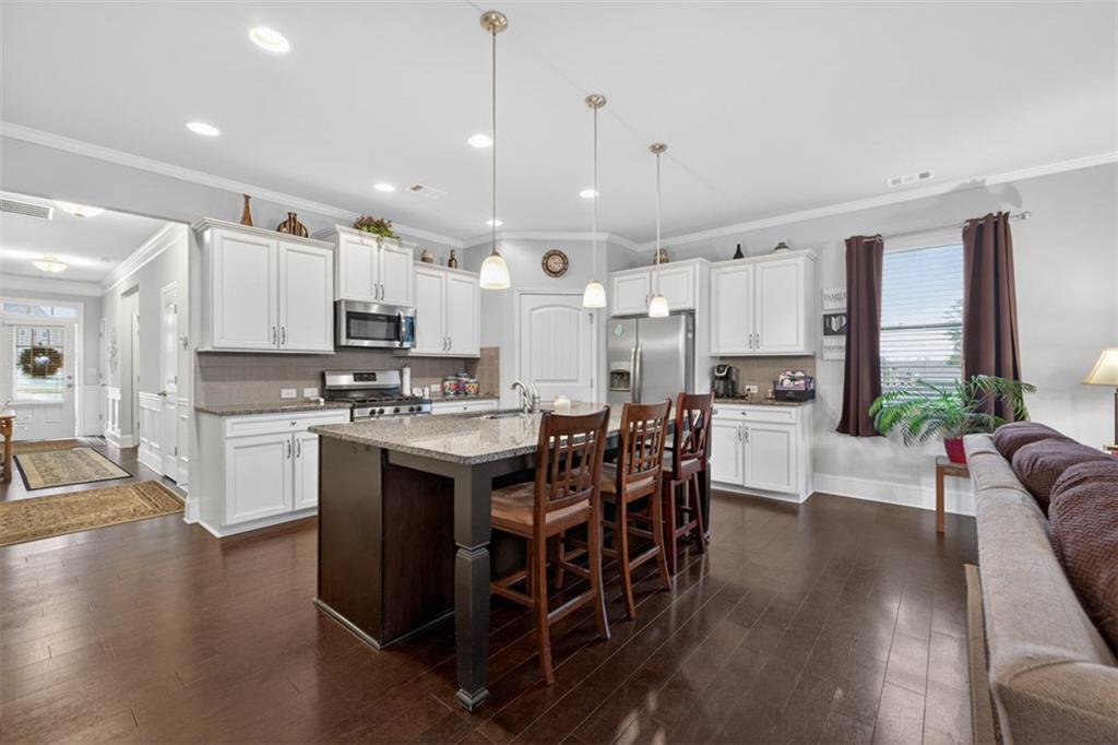 6655 Rivergreen Road Flowery Branch, GA 30542 - Photo 5 of 56