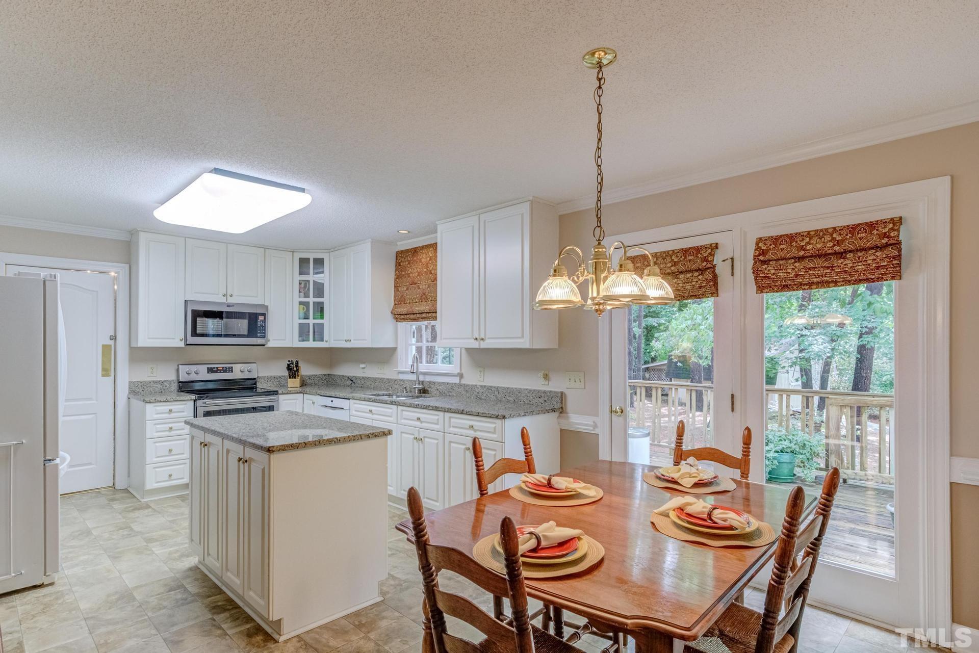6112 Montcastle Court Raleigh, NC 27612 - Photo 17 of 39 Gallery Image 17