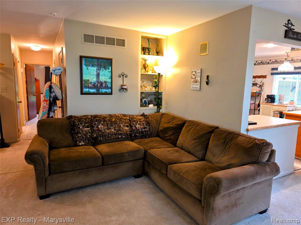 11232 Yale Road Yale, MI 48097 - Photo 12 of 24