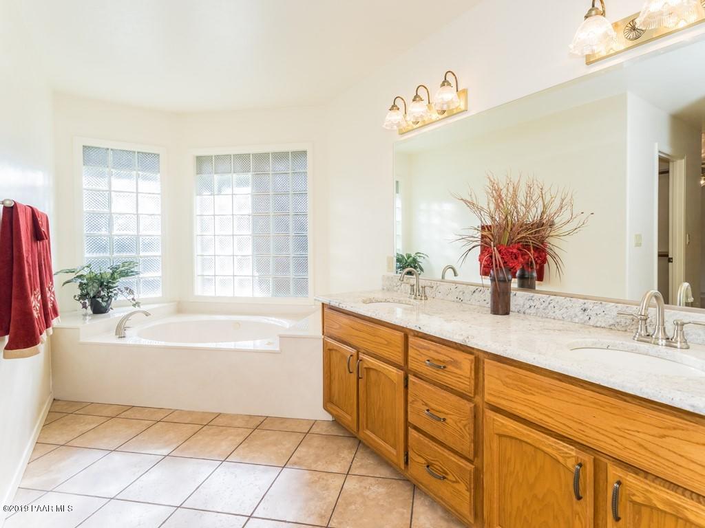 1760 Coyote Road Prescott, AZ 86303 - Photo 17 of 28 Elegant Master Bathroom