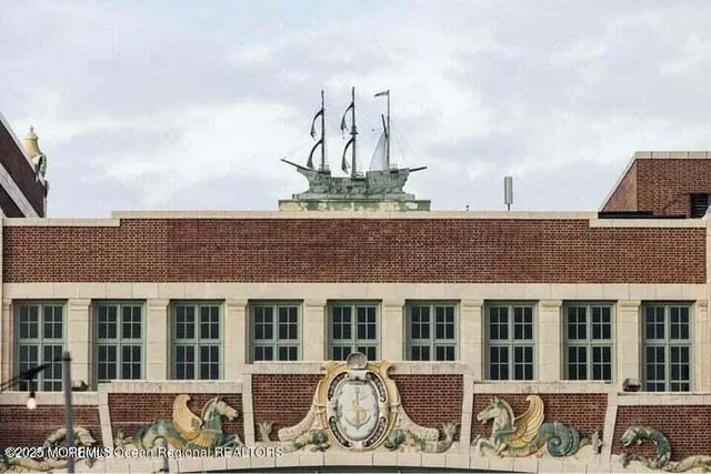 $2,200 | 400 Deal Lake Drive, Unit 6C, Asbury Park, NJ 07712