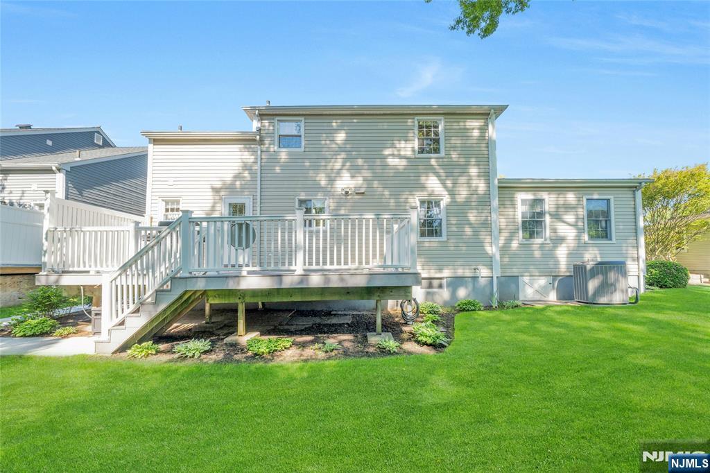 678 Millbrook Road River Edge, NJ 07661 - Photo 30 of 34
