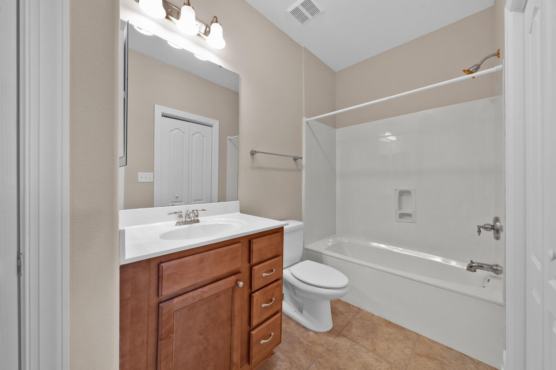 4218 Jade Loop Destin, FL 32541 - Photo 17 of 36 4218 Jade Loop Destin FL 32541 USA-012-0