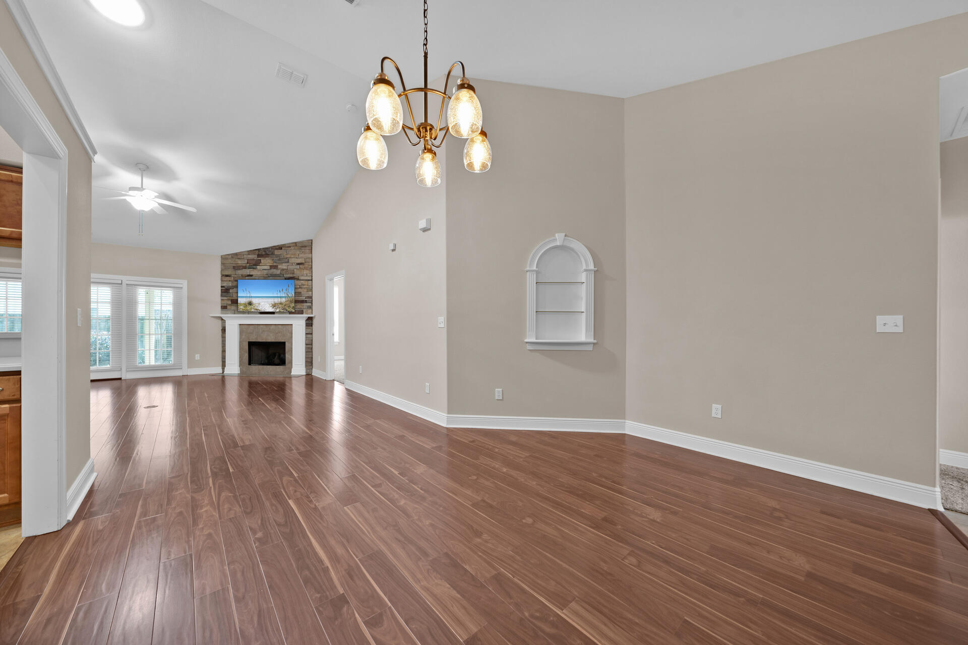 4218 Jade Loop Destin, FL 32541 - Photo 19 of 36 4218 Jade Loop Destin FL 32541 USA-014-0