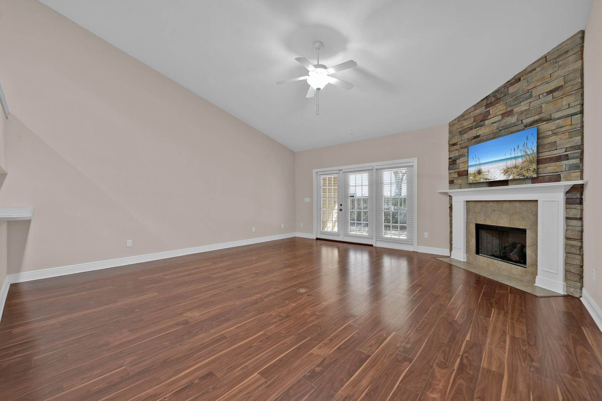 4218 Jade Loop Destin, FL 32541 - Photo 23 of 36 4218 Jade Loop Destin FL 32541 USA-022-0