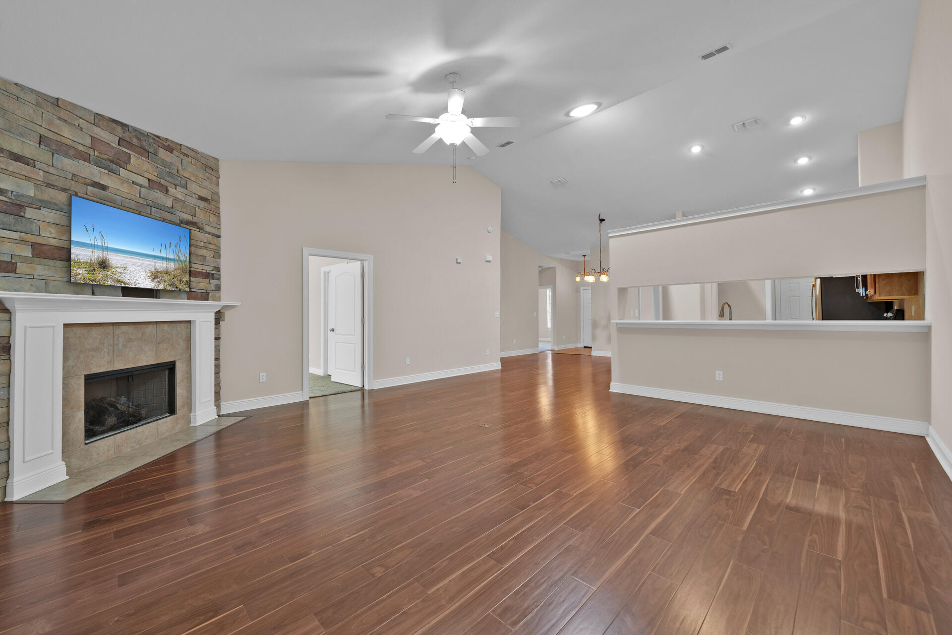 4218 Jade Loop Destin, FL 32541 - Photo 25 of 36 4218 Jade Loop Destin FL 32541 USA-027-0