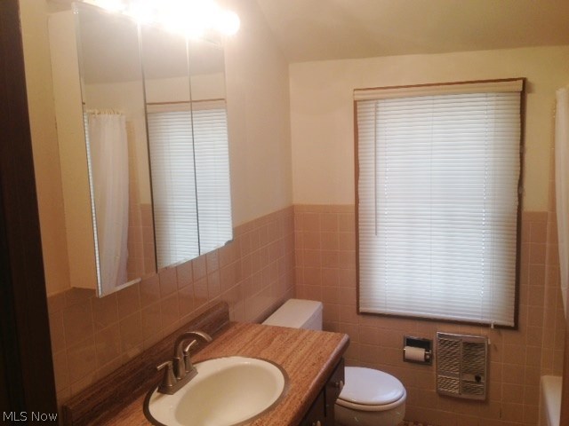 1664 Edgefield Road Lyndhurst, OH 44124 - Photo 17 of 35