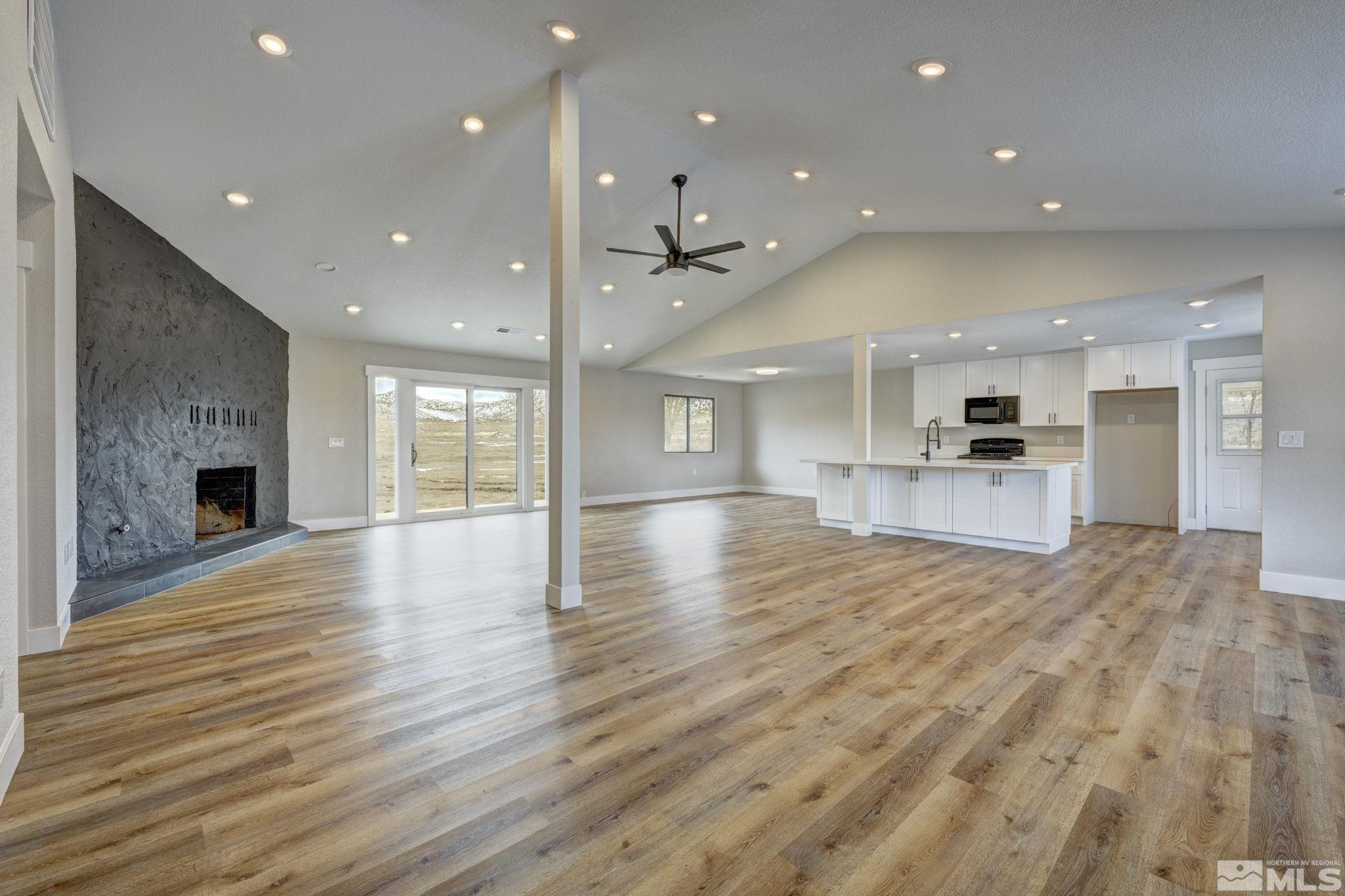 2900 Right Hand Canyon Road Reno, NV 89510 - Photo 12 of 29 a view of kitchen and windows