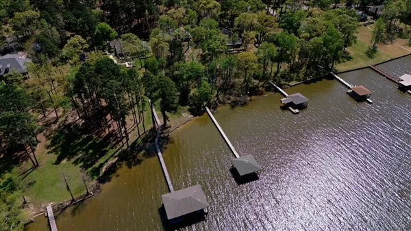 $749,000 | 15744 Timberhill Drive, Flint, TX 75762