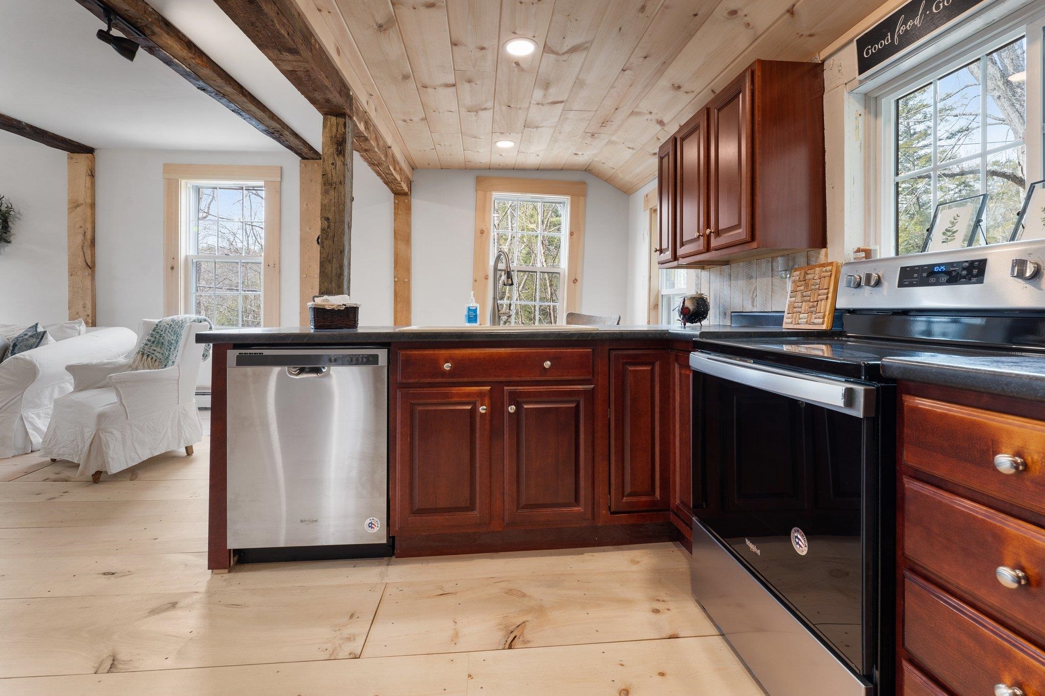 1035 Highway 123A Acworth, NH 03607 - Photo 11 of 47