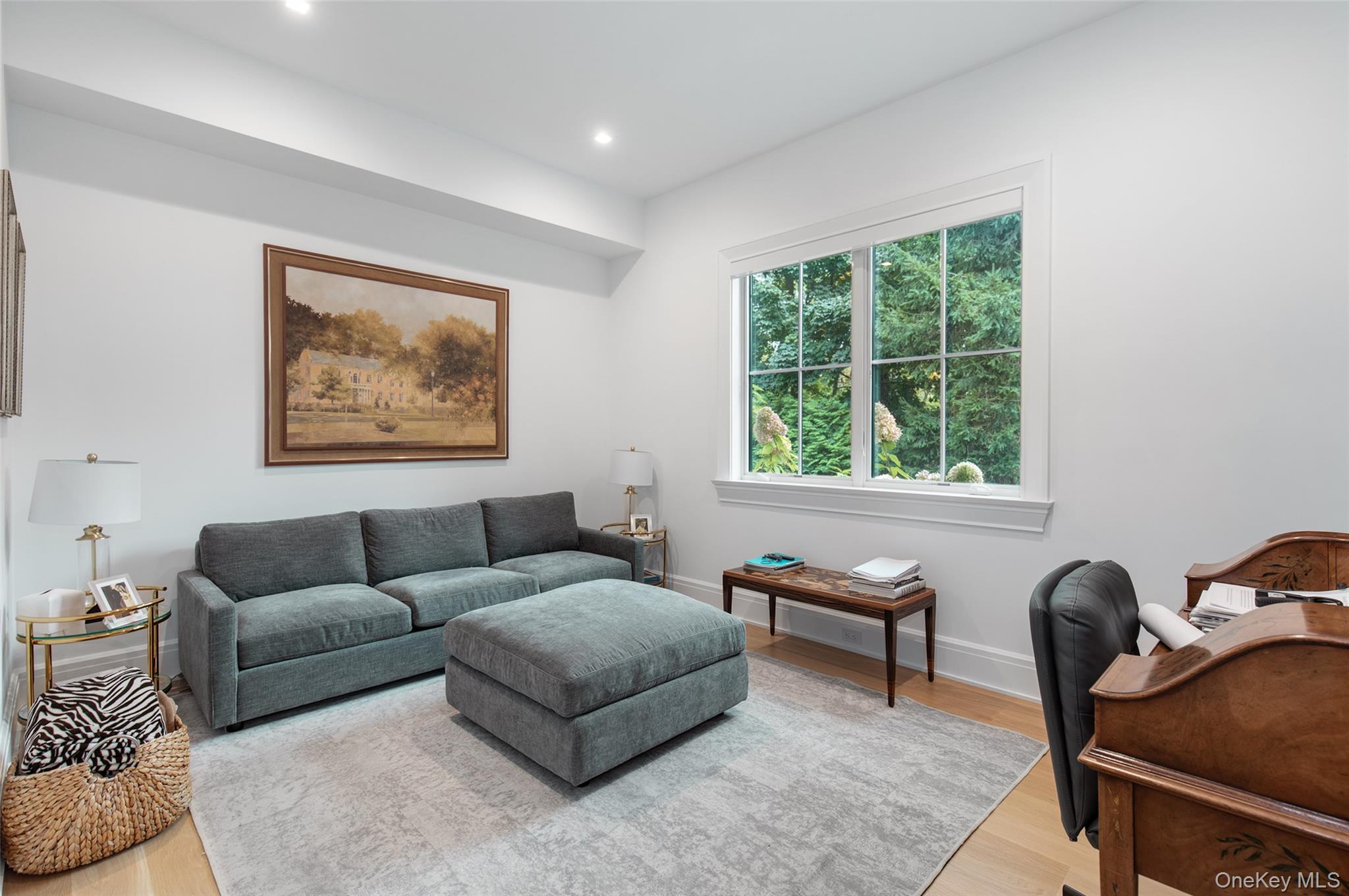 16 Myrtledale Road Scarsdale, NY 10583 - Photo 20 of 48 Bedroom/office located on the first floor ensuite with a full bath