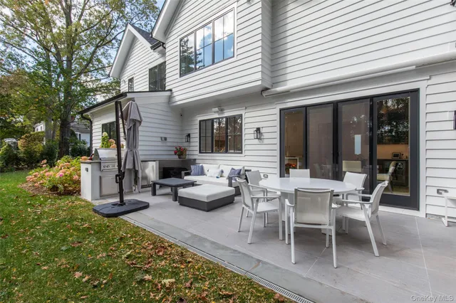 $4,485,000 | 16 Myrtledale Road, Scarsdale, NY 10583