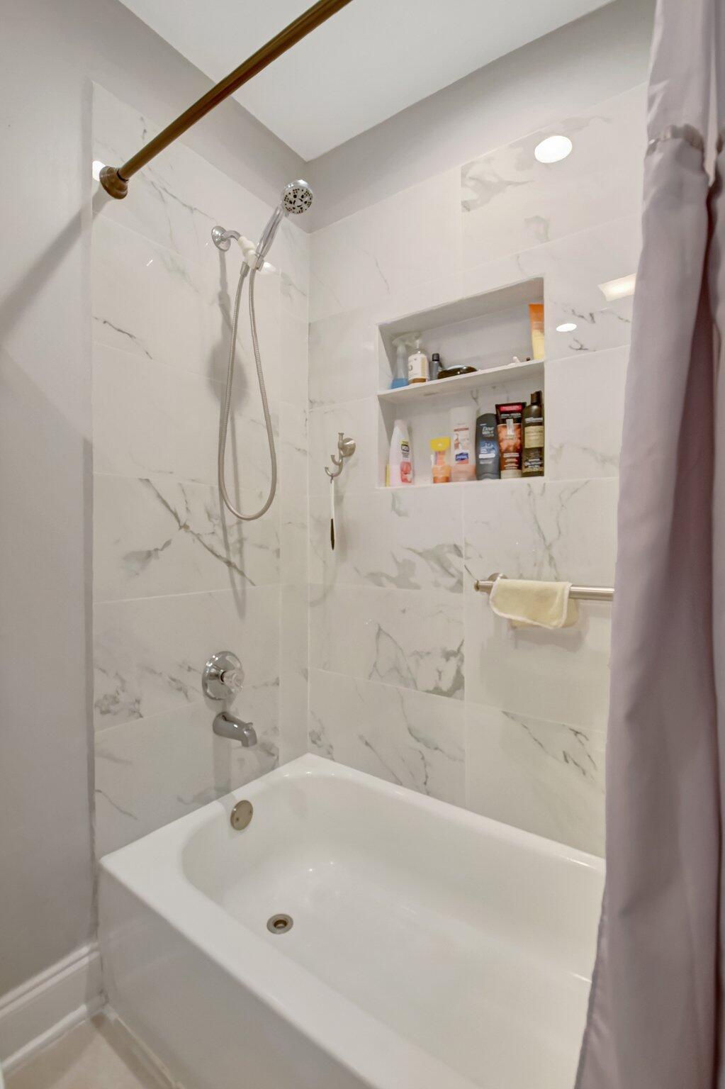 566 Brittany K, Unit L Delray Beach, FL 33446 - Photo 16 of 46 17-web-or-mls-DSC_7535