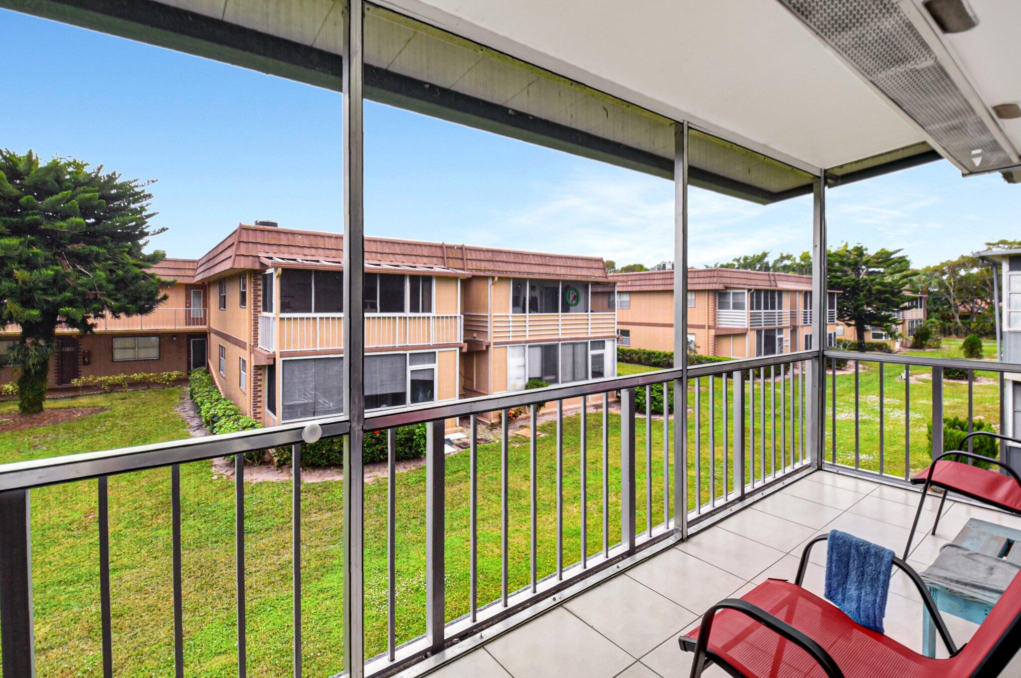 566 Brittany K, Unit L Delray Beach, FL 33446 - Photo 19 of 46 20-web-or-mls-DSC_7555