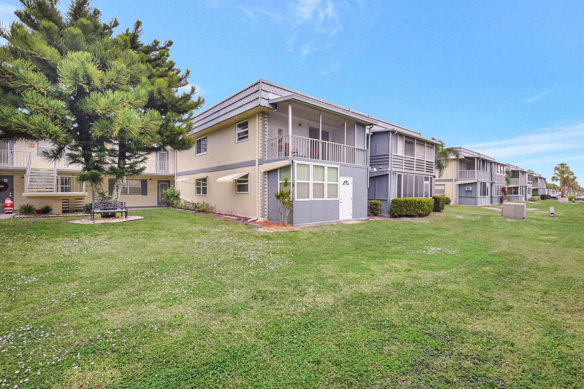566 Brittany K, Unit L Delray Beach, FL 33446 - Photo 22 of 46 23-web-or-mls-DSC_7570
