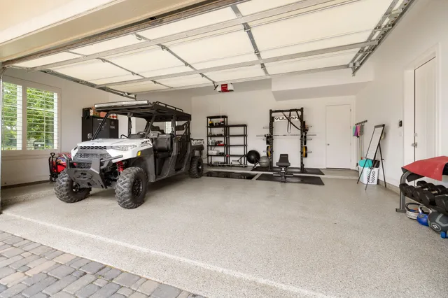a view of a garage