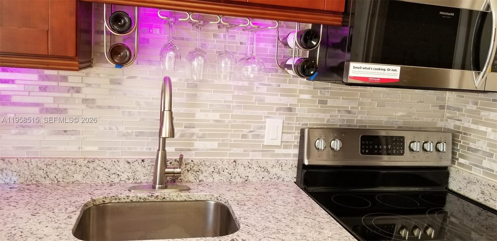 333 Southeast Martin Avenue, Unit 31 Stuart, FL 34996 - Photo 5 of 13