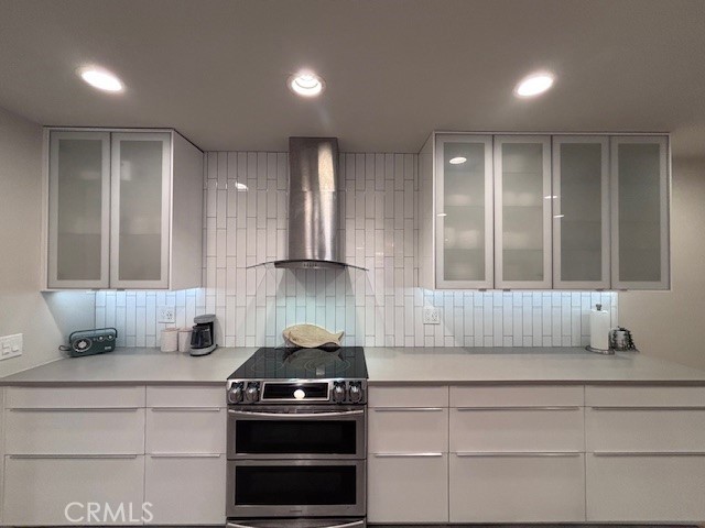2920 Camino Capistrano, Unit 9D San Clemente, CA 92672 - Photo 4 of 54 a kitchen with a stove and a cabinet