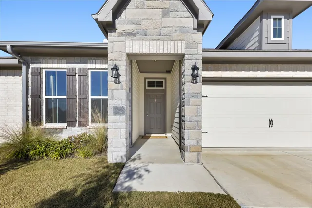 $2,600 | 6008 Eldora Drive, College Station, TX 77845