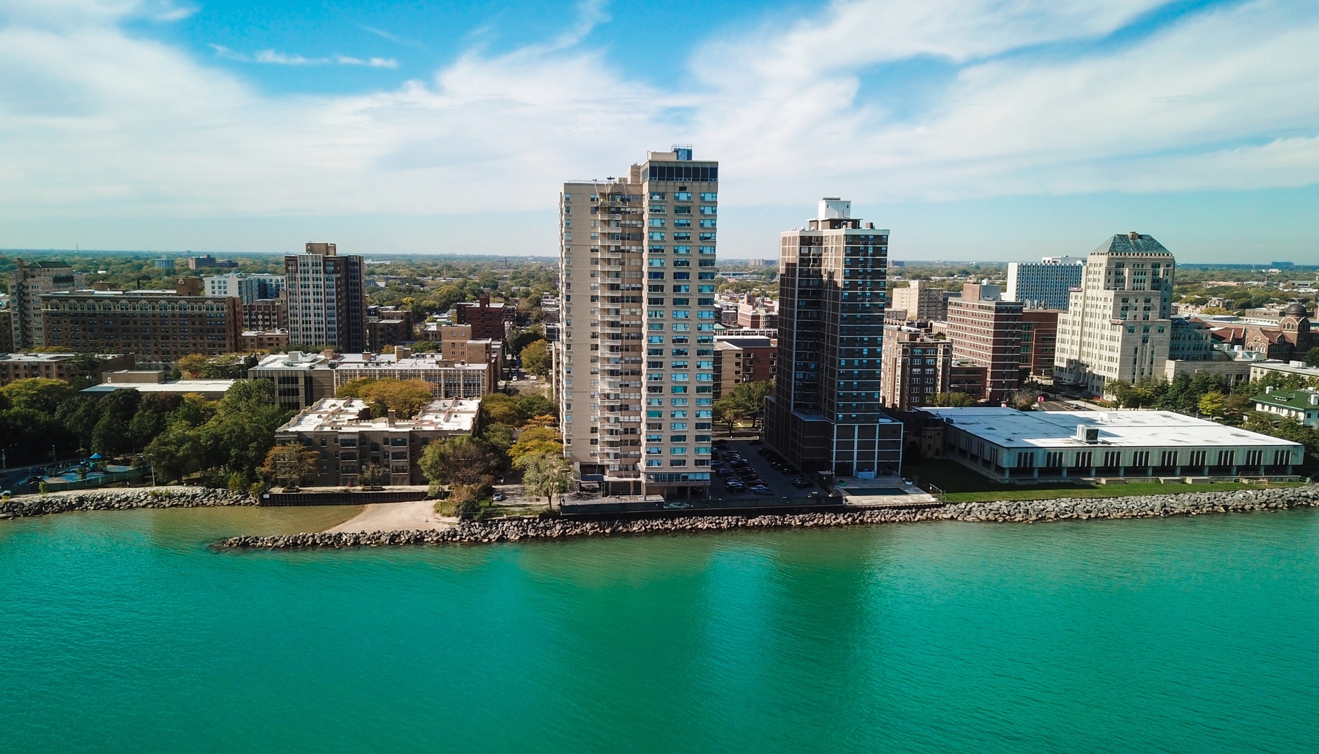 6301 North Sheridan Road, Unit 9V Chicago, IL 60660 - Photo 1 of 29 Gallery Image 1