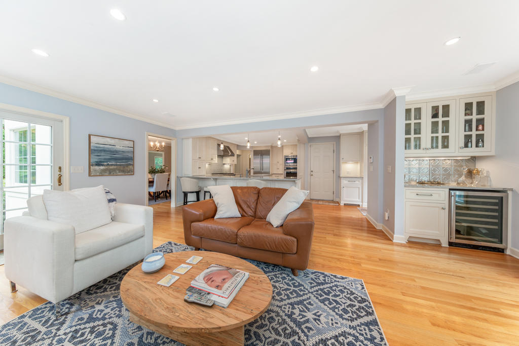 78 Stanton Road Darien, CT 06820 - Photo 15 of 33 a living room with furniture and a rug