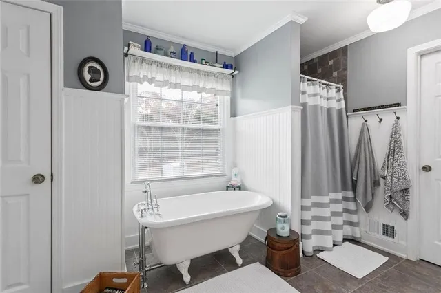 a view of a house with a big yard